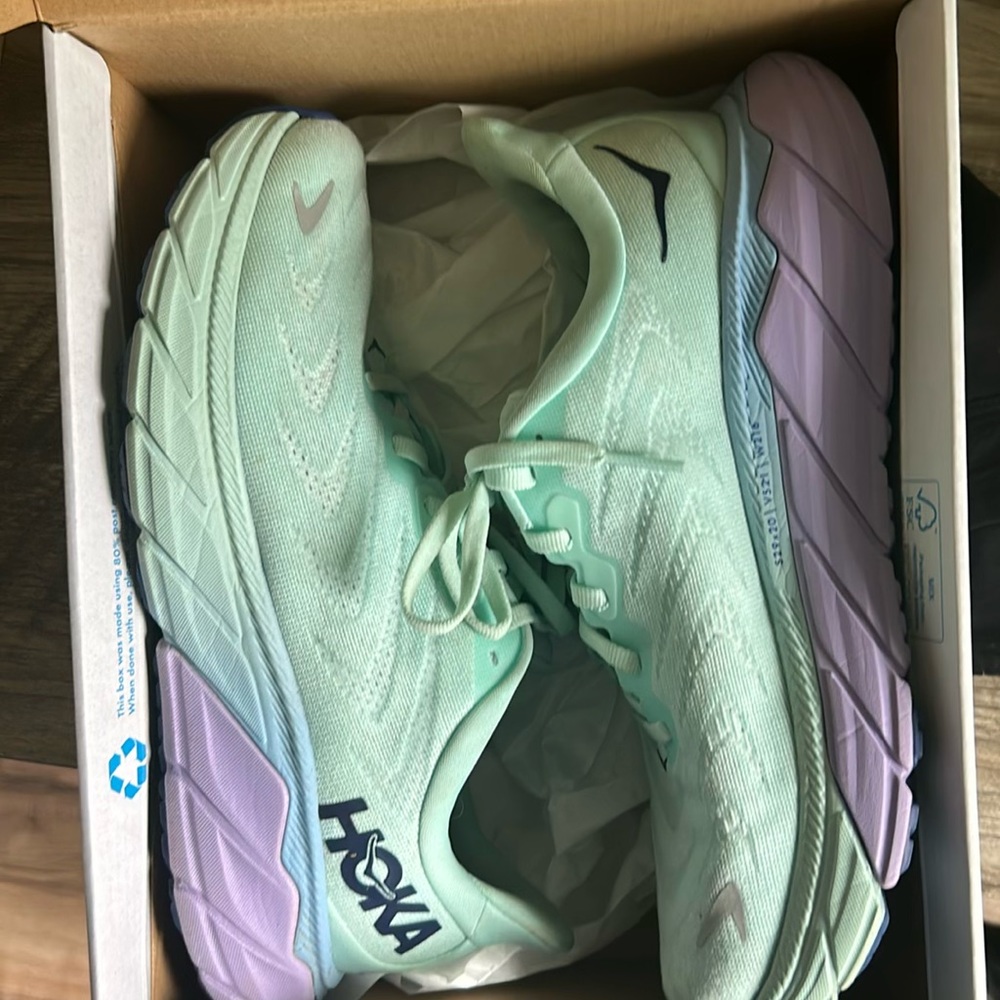 Hoka Arahi 6 - Picture 6 of 6